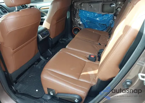 2018 Toyota Highlander Limited Platinum z USA, uszkodzony, nr VIN 5TDDZRFH5JS880216